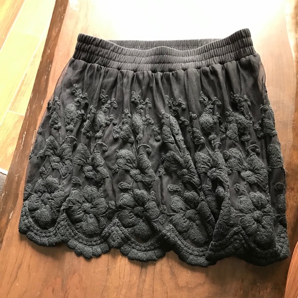 Guess Skirt - Picture 1 of 2